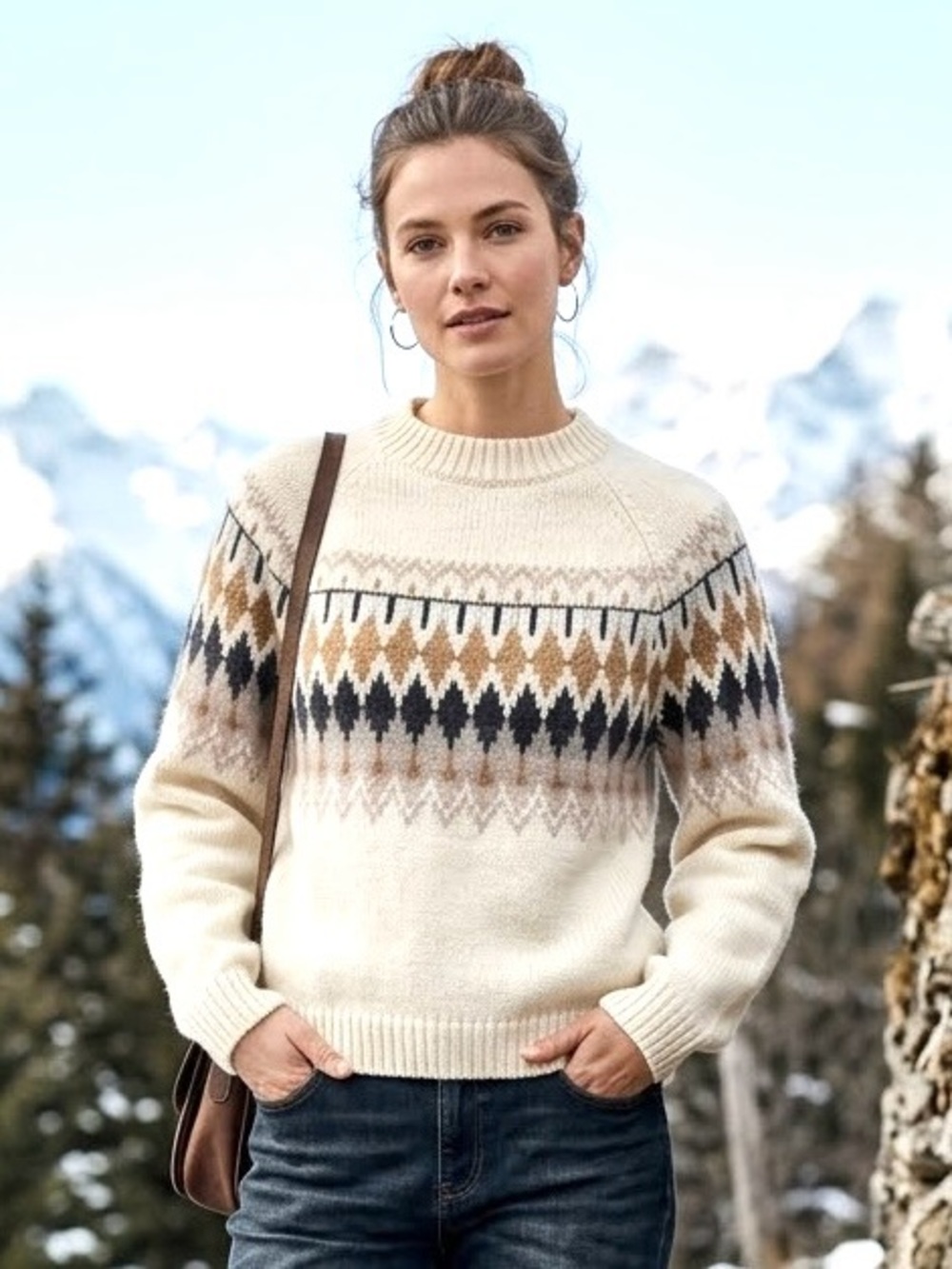 American Eagle Geometric Fair Isle Sweater in Cream & Brown Size Medium